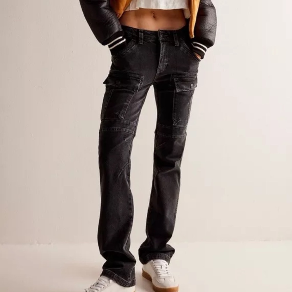 ⚡️FINAL PRICE!⚡️We the Free Dream Maker Relaxed Mid-Rise Jeans! NWOTS! HERE ONLY